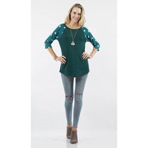Raglan Sleeve Contrast Tunic Hunter Green with White Stars Size Large